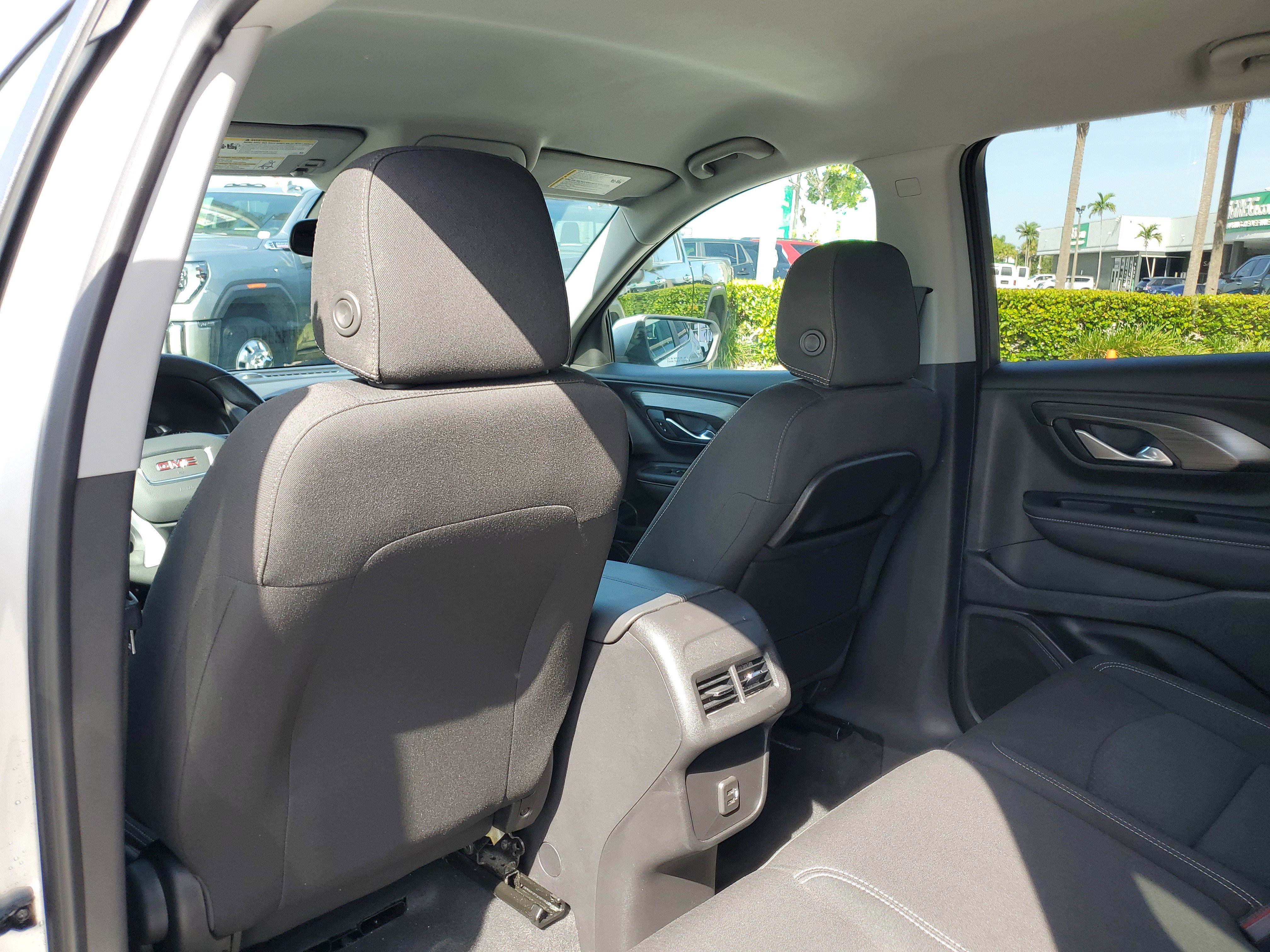 Used 2022 GMC Terrain SLE image 14