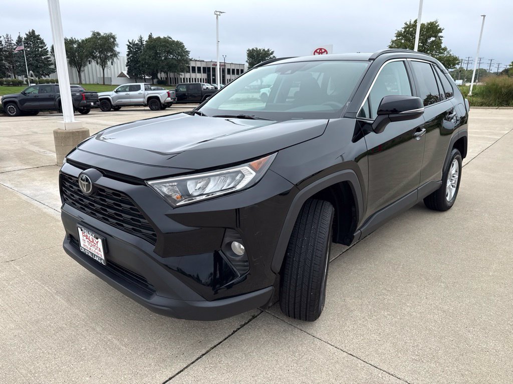 Used 2020 Toyota RAV4 XLE w/ Convenience Package AWD/4WD image 6