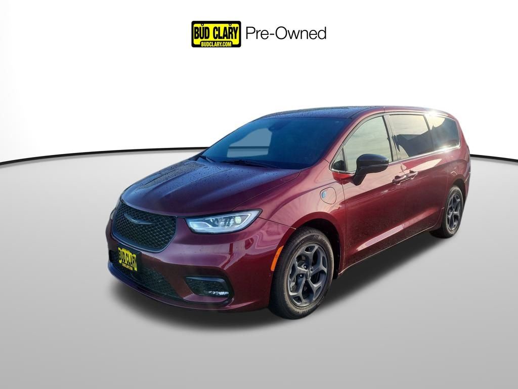 Used 2023 Chrysler Pacifica Limited w/ Uconnect Theater Family Group image 1