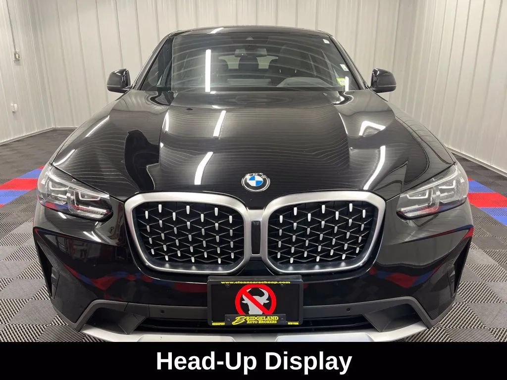 Used 2025 BMW X4 xDrive30i AWD/4WD image 10
