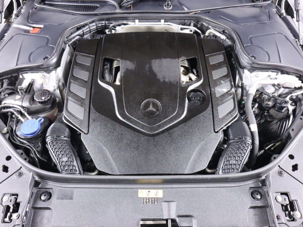 Used 2018 Mercedes-Benz S 560 4MATIC Sedan image 46