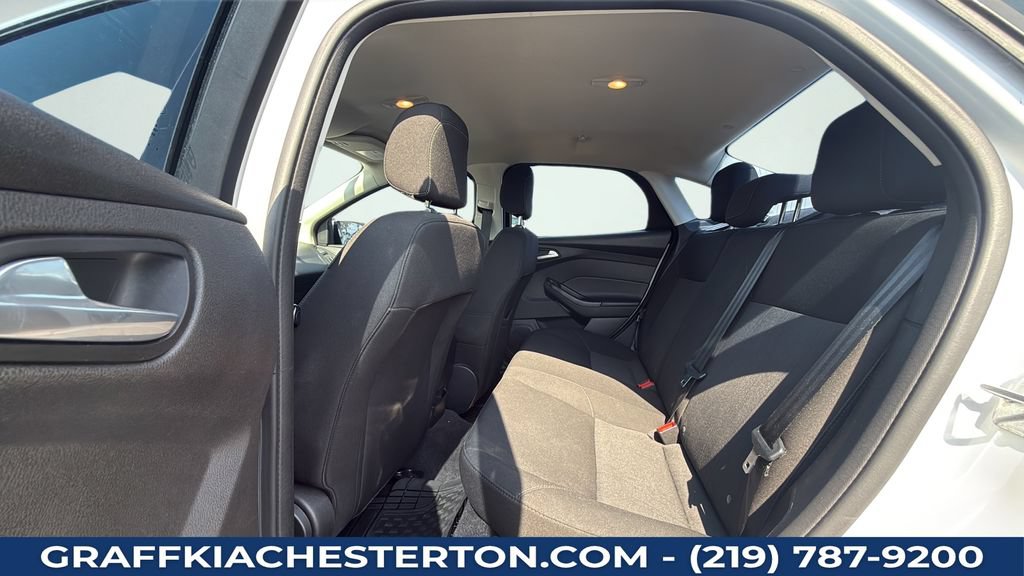 Used 2018 Ford Focus SE FWD image 34