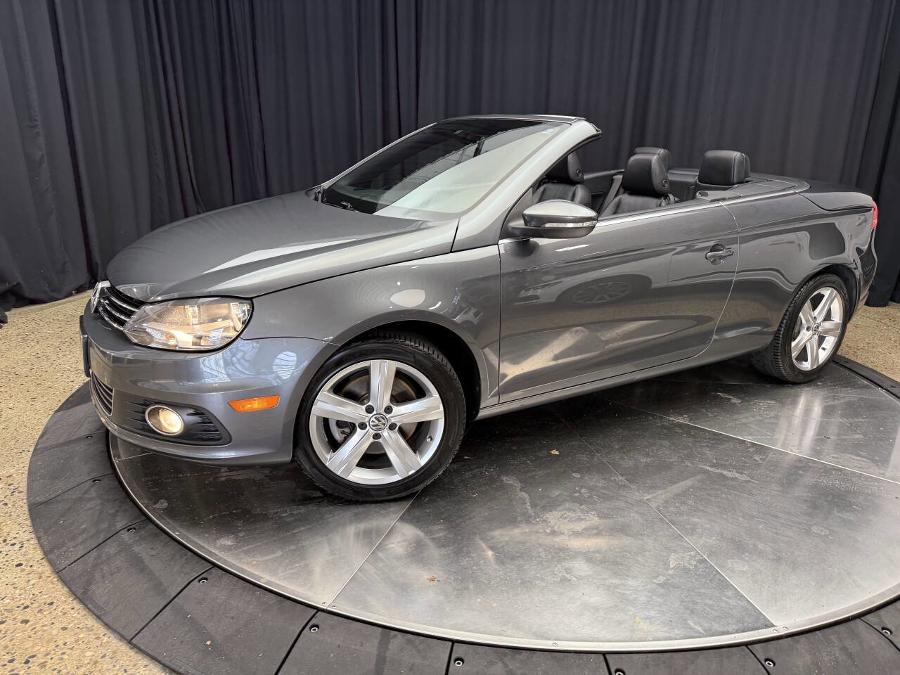 Used 2012 Volkswagen Eos Lux image 3