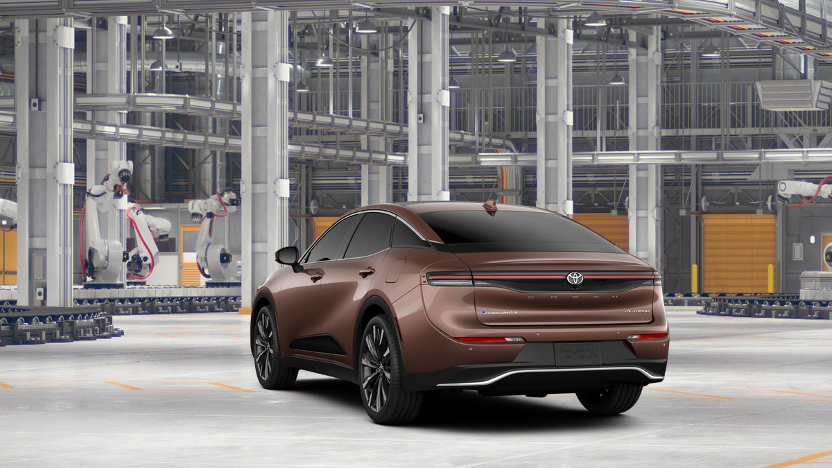New 2026 Toyota Crown Platinum AWD/4WD image 9