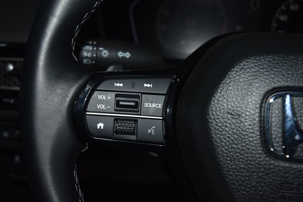 Used 2025 Honda Civic Sport image 9