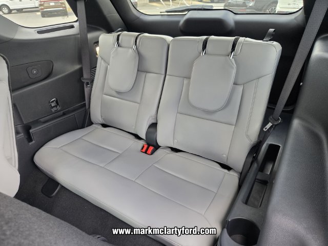 New 2027 Ford Explorer Active w/ Active Comfort Package RWD image 9