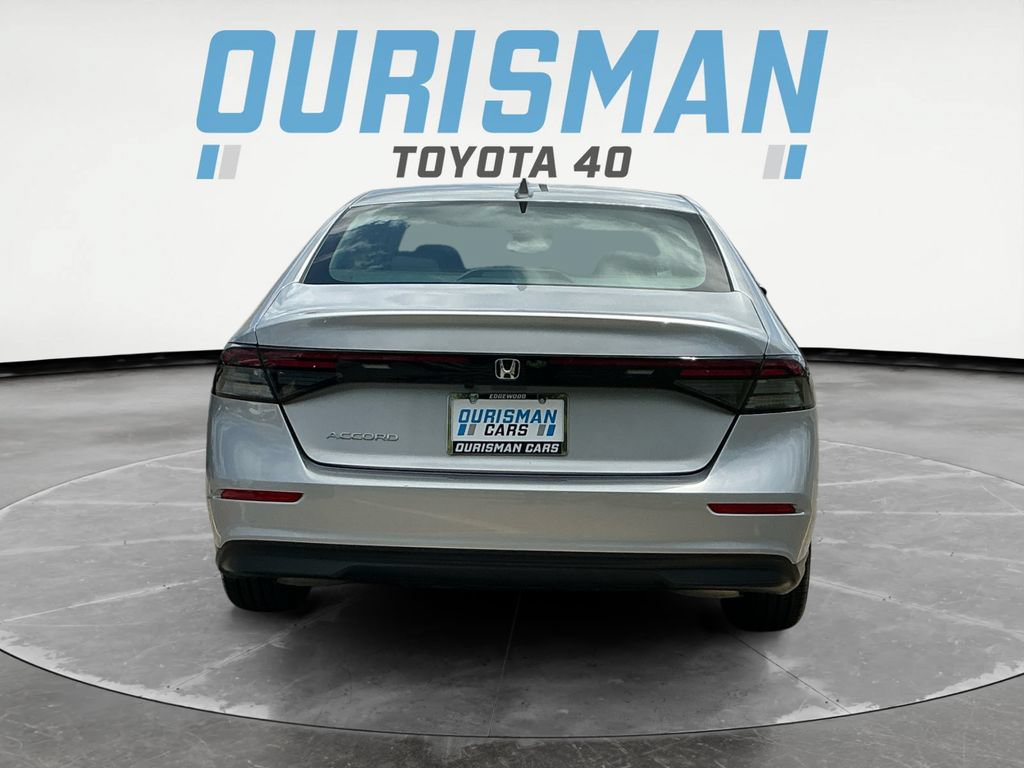 Used 2024 Honda Accord EX image 6