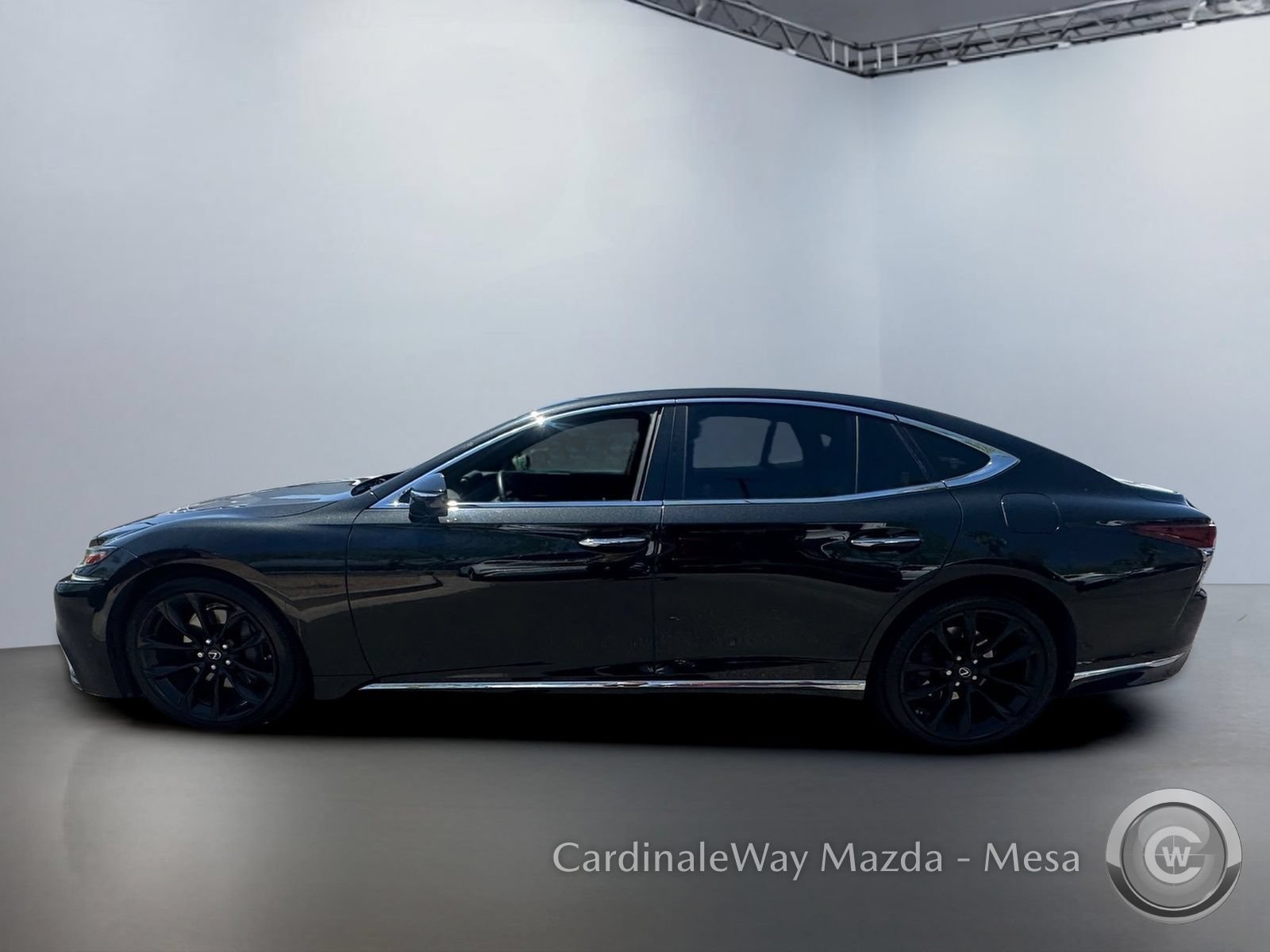 Used 2019 Lexus LS 500 w/ Accessory Package (Z1) RWD image 6