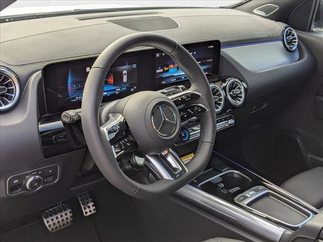 New 2025 Mercedes-Benz GLA 35 AMG 4MATIC image 3