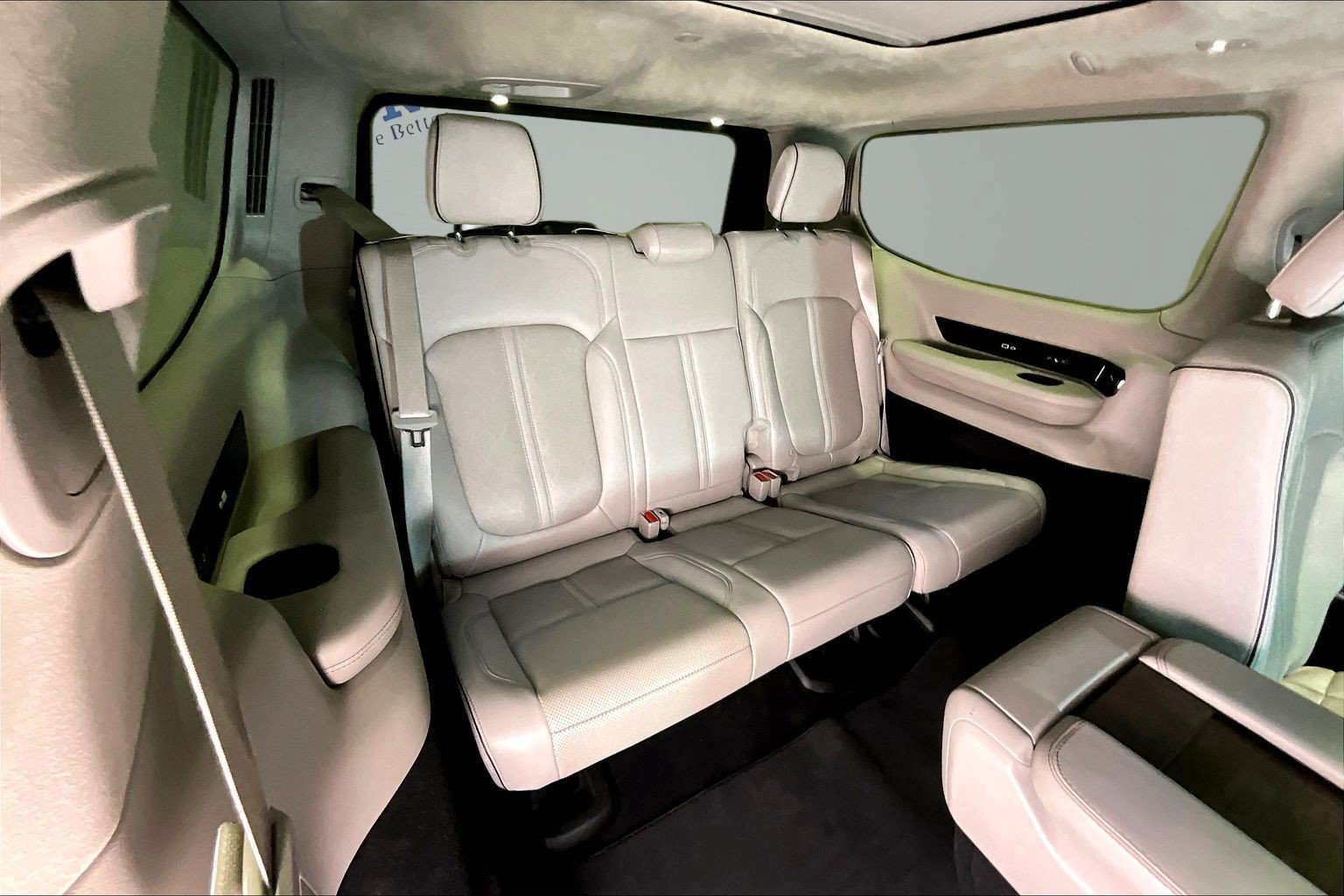 Used 2023 Jeep Grand Wagoneer Series II AWD/4WD image 26