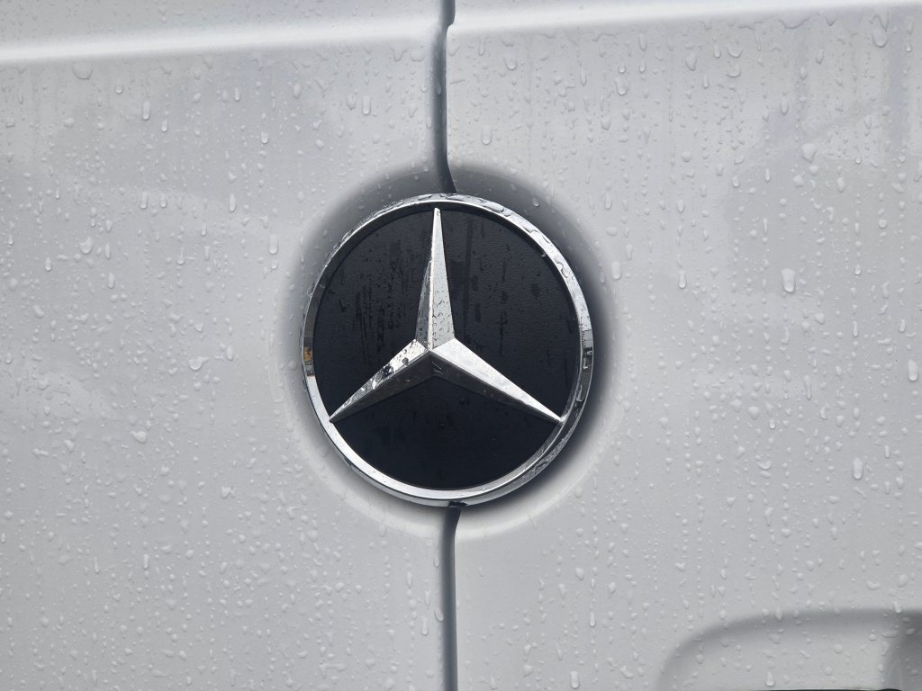 New 2025 Mercedes-Benz eSprinter 170 Cargo image 13
