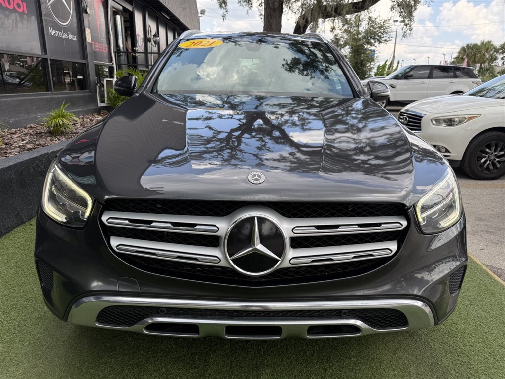 Used 2021 Mercedes-Benz GLC 300 image 2
