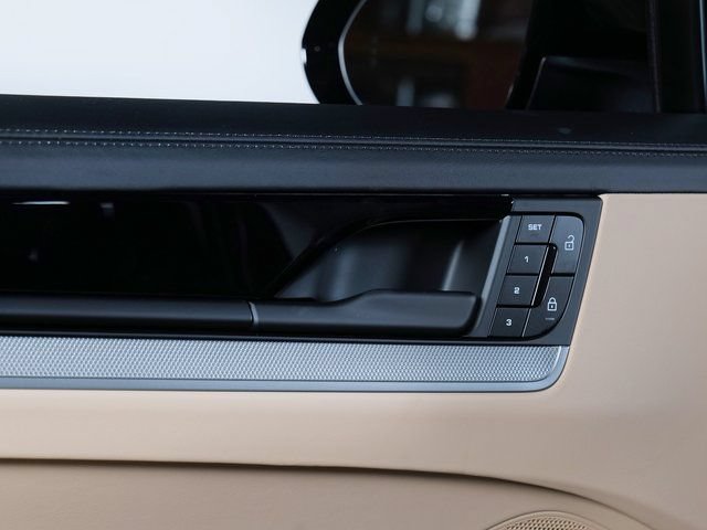 New 2026 Porsche Cayenne AWD/4WD image 27