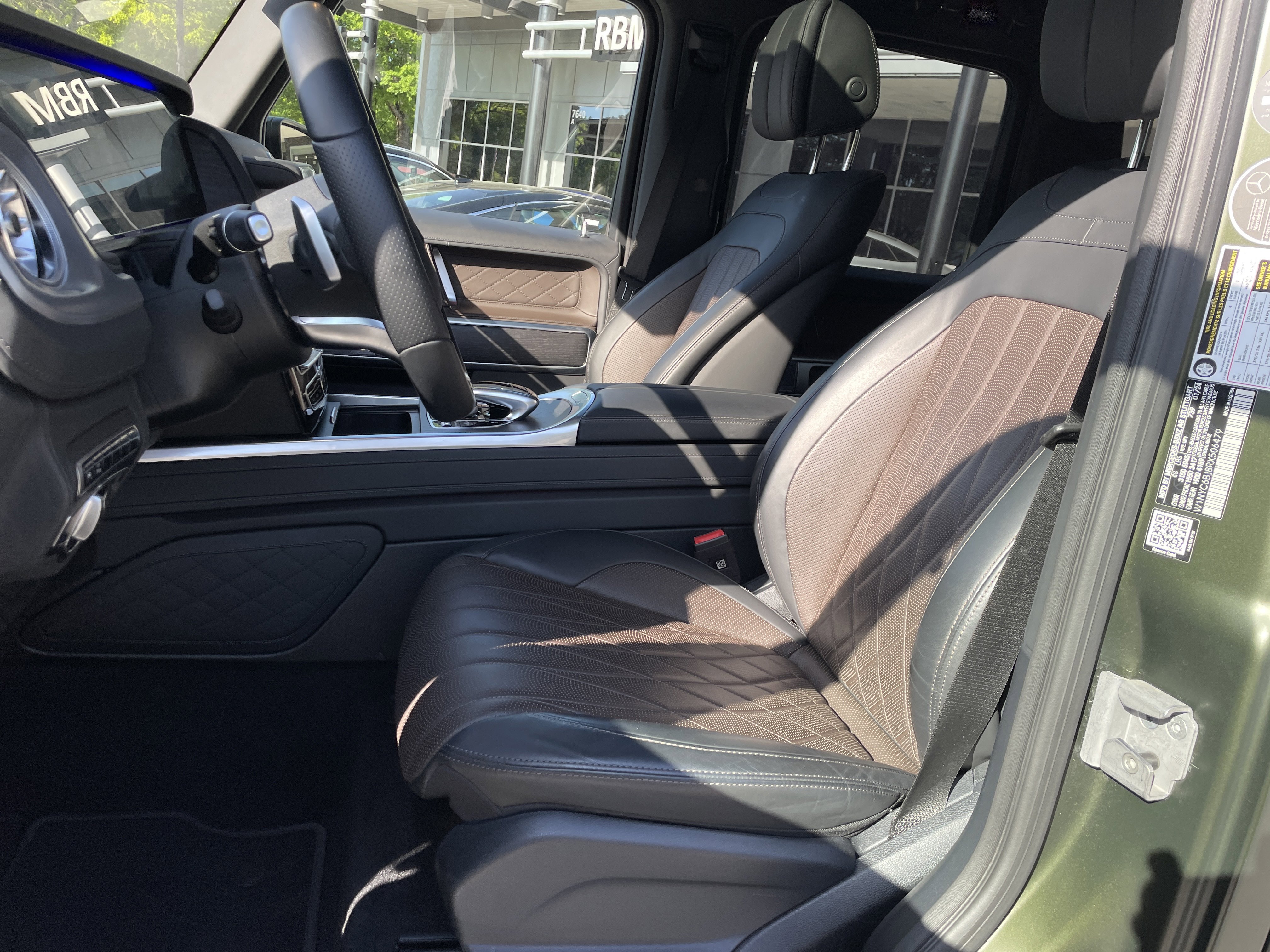 Used 2024 Mercedes-Benz G 550 w/ Final Edition w/ Olive Magno image 18