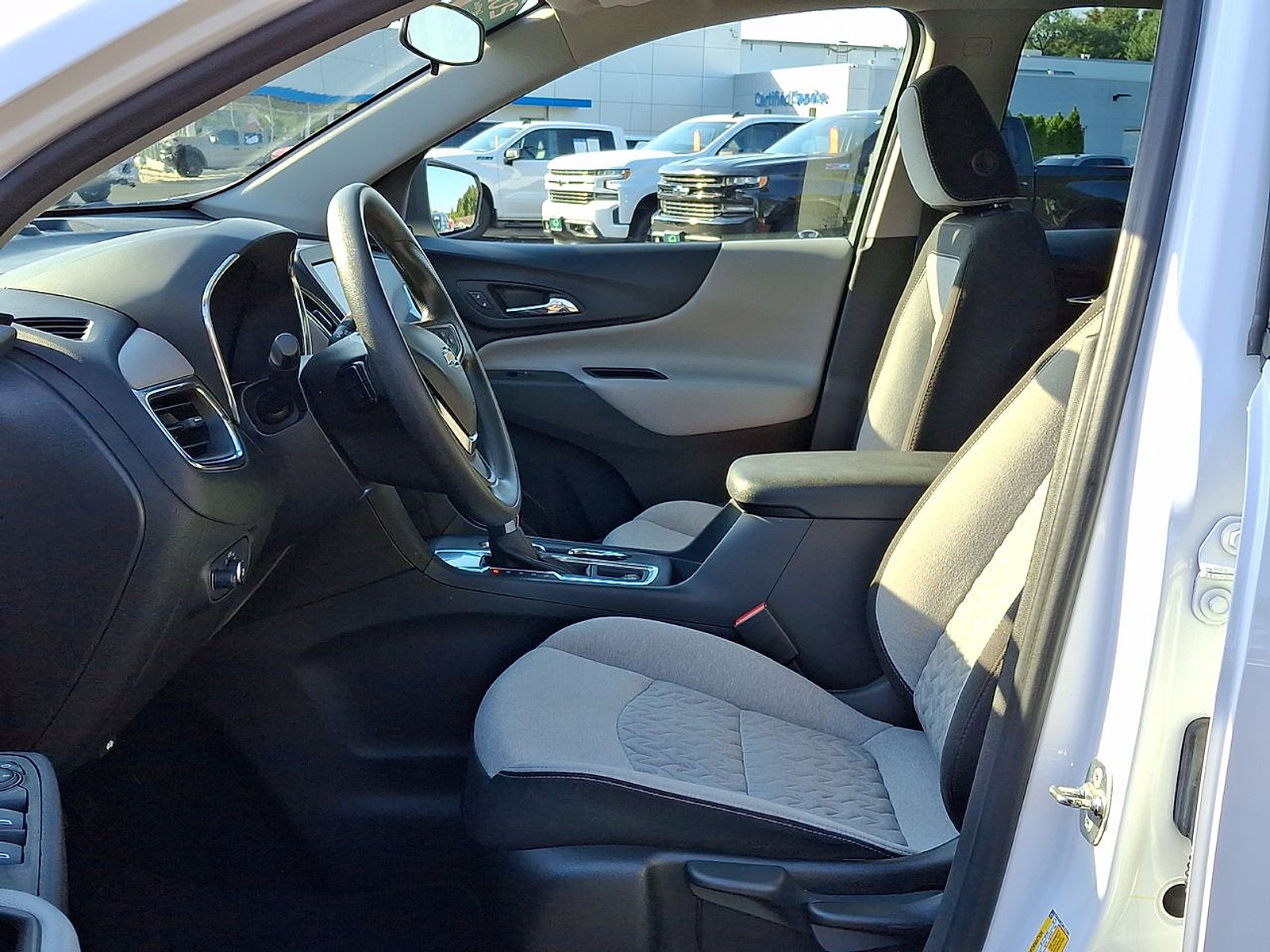 Certified 2024 Chevrolet Equinox LS FWD image 17