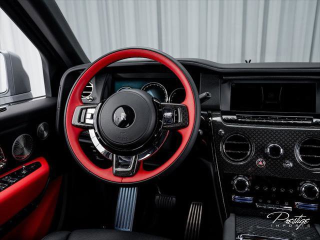 Used 2024 Rolls-Royce Cullinan Black Badge AWD/4WD image 32