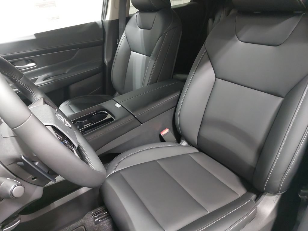 Used 2025 Nissan Murano SV AWD/4WD image 15