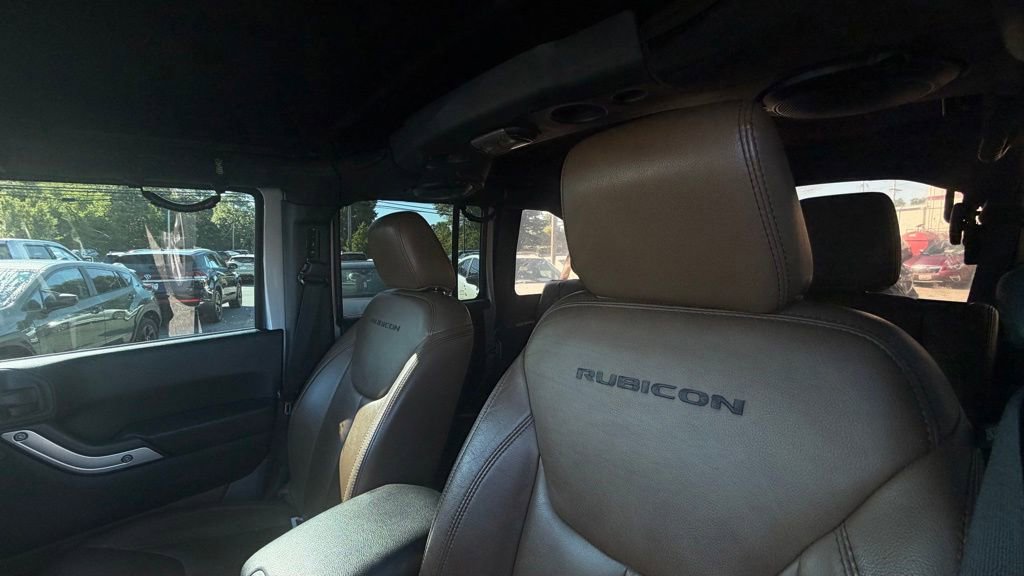 Used 2014 Jeep Wrangler Unlimited Rubicon w/ Dual Top Group AWD/4WD image 15