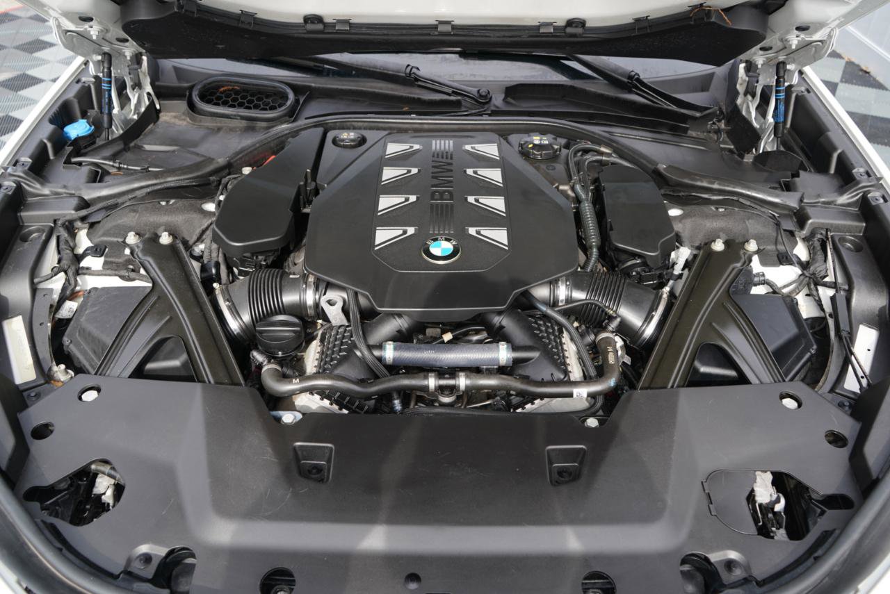 Used 2023 BMW 760i xDrive w/ Executive Package image 79