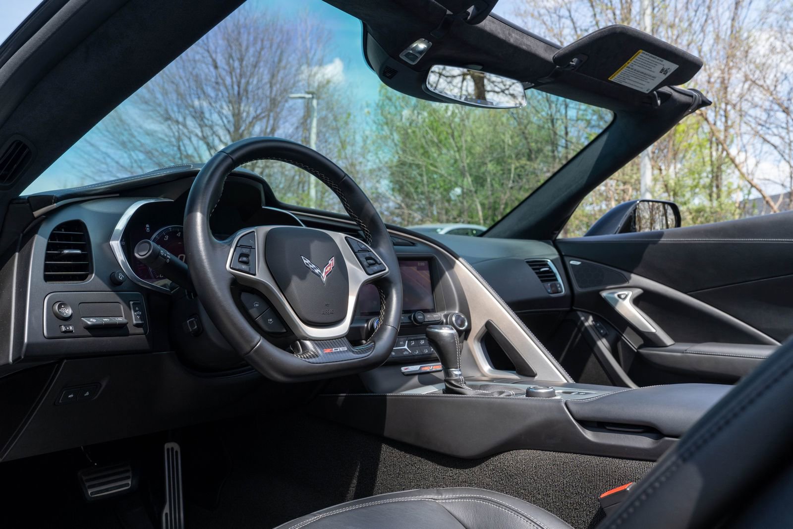 Used 2016 Chevrolet Corvette Z06 w/ 3LZ Preferred Equipment Group image 19