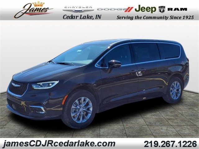 New 2026 Chrysler Pacifica Select