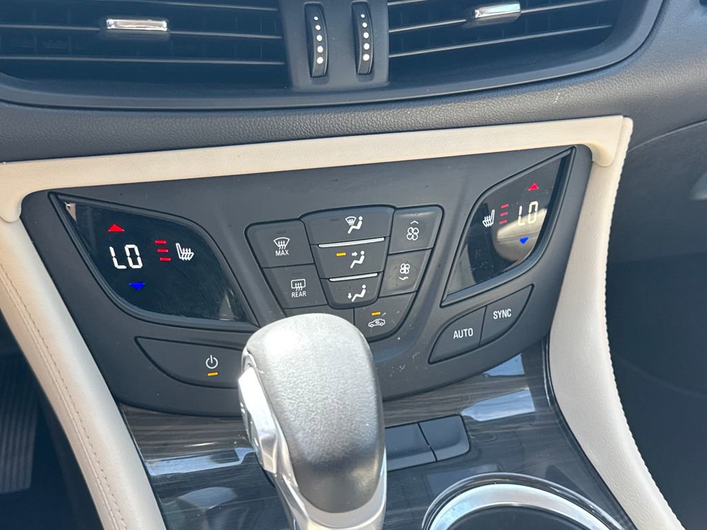 Used 2020 Buick Envision Preferred w/ LPO, Interior Luxury Package image 32