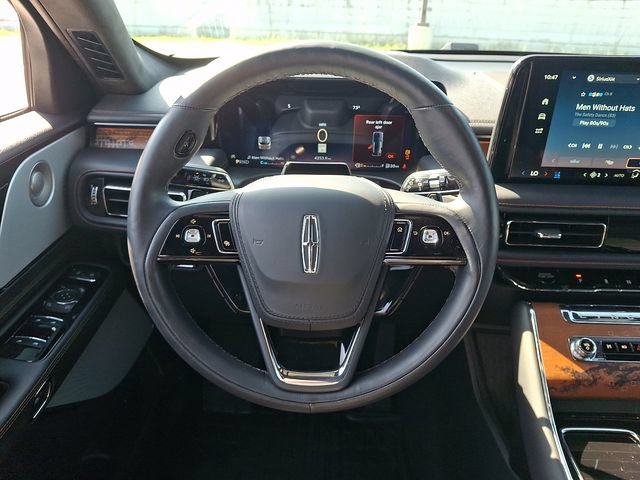 Certified 2025 Lincoln Aviator Black Label AWD/4WD image 19