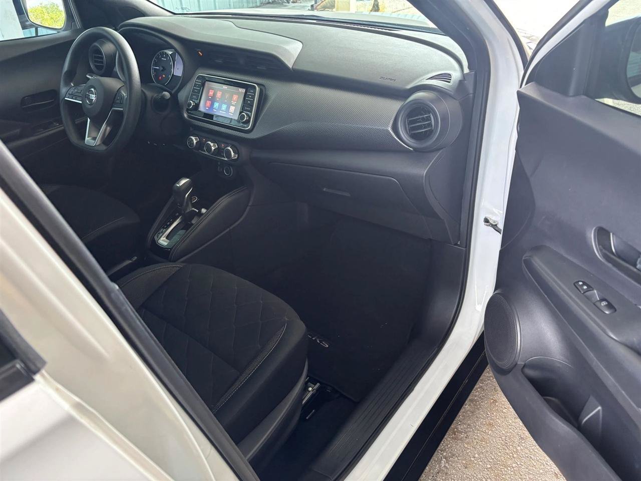 Used 2019 Nissan Kicks S FWD image 13