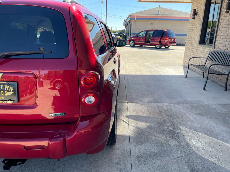 Used 2011 Chevrolet HHR LS image 11