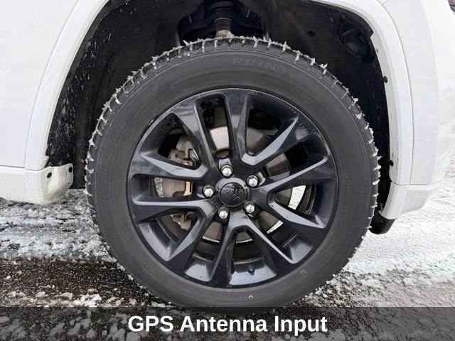 Used 2021 Jeep Grand Cherokee Laredo X image 12