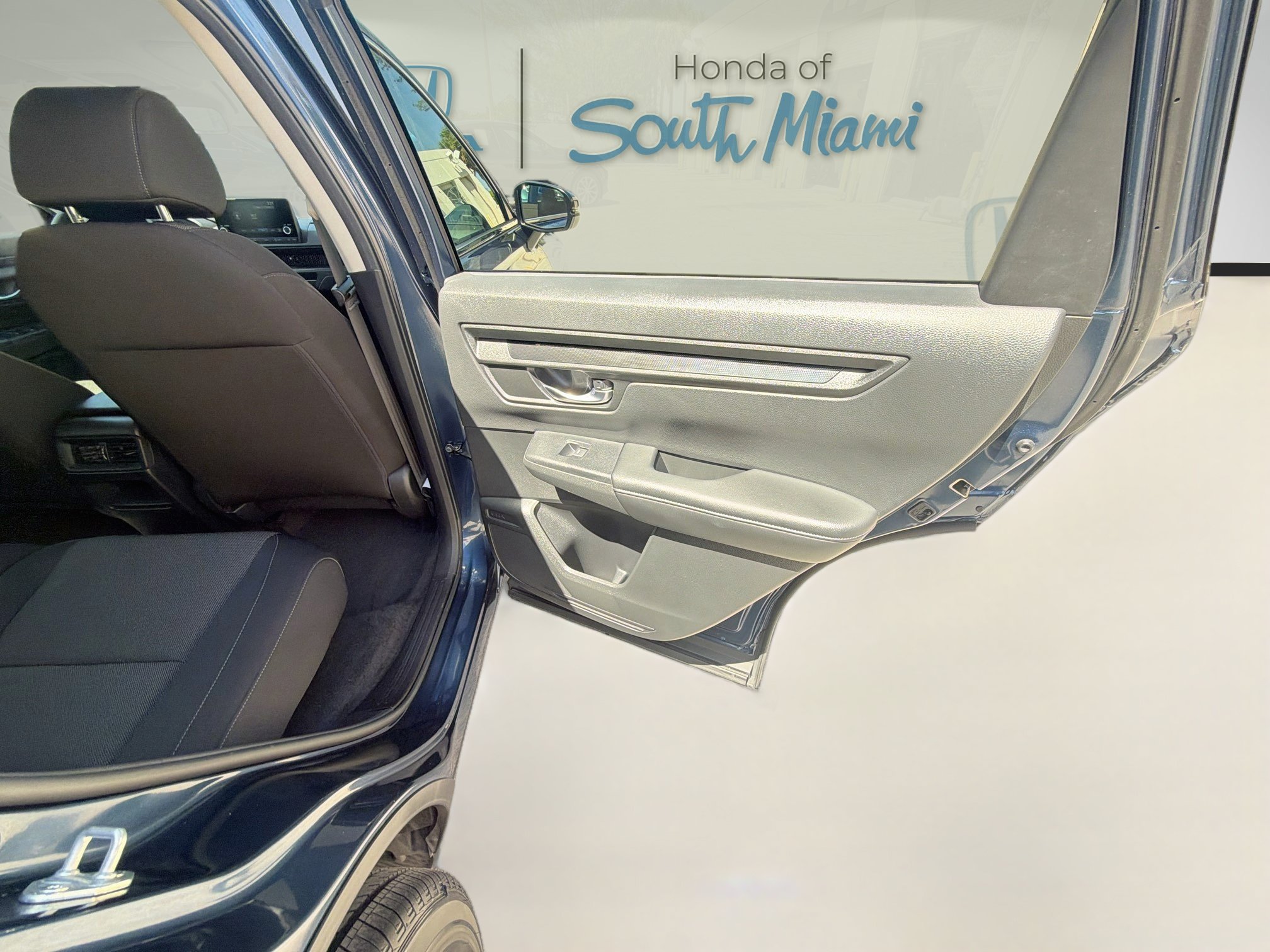 Certified 2025 Honda CR-V LX image 30