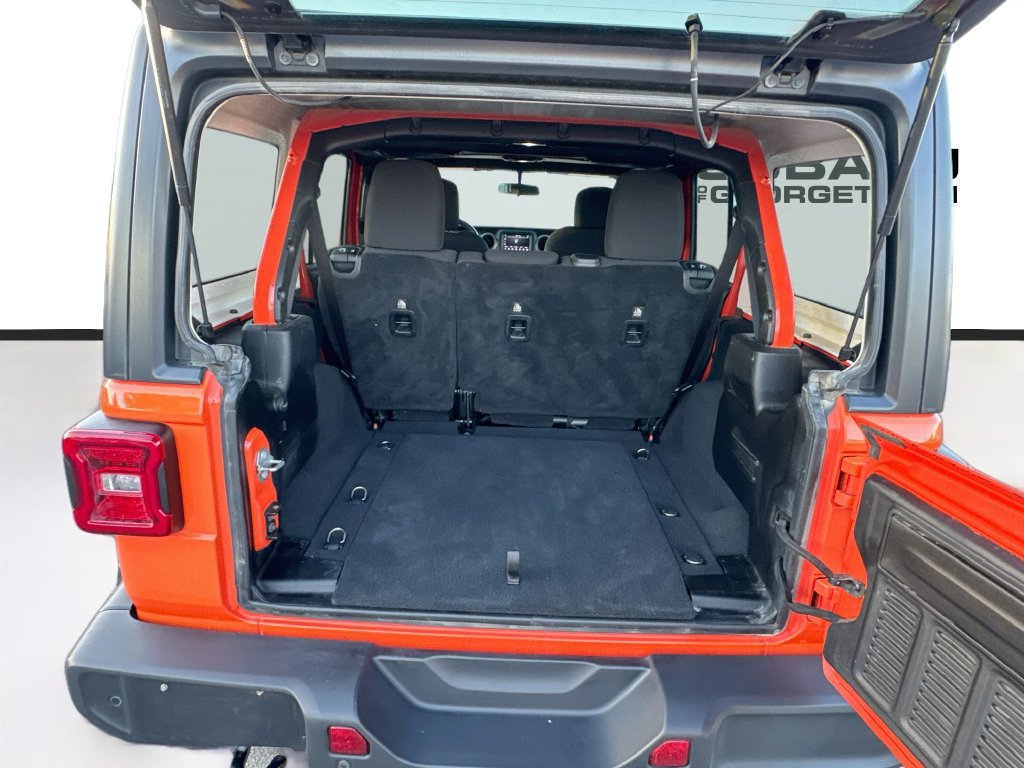 Used 2018 Jeep Wrangler Unlimited Sport S AWD/4WD image 29
