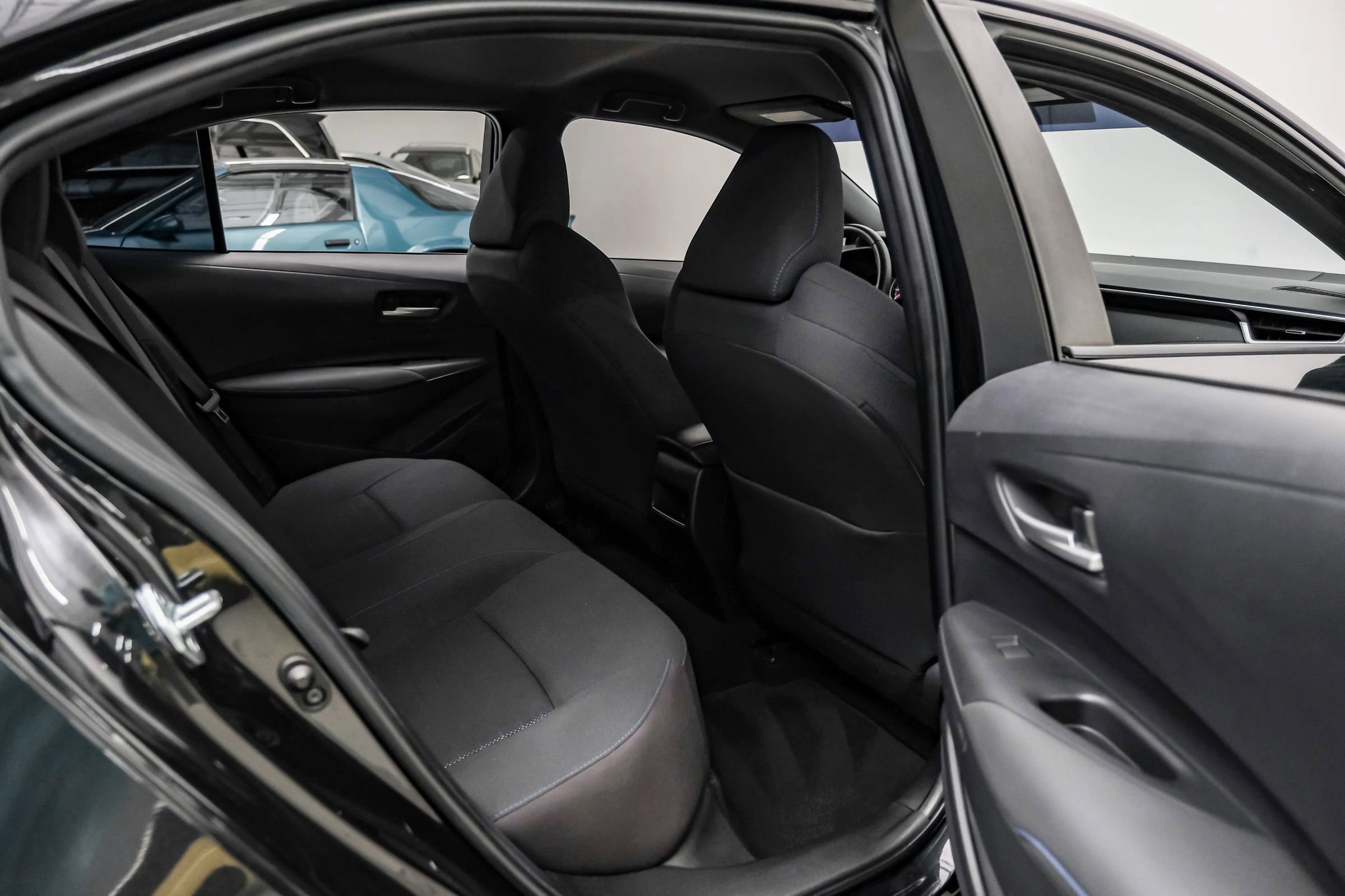 Used 2021 Toyota Corolla SE image 34