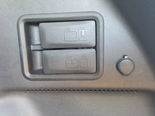Used 2024 Chevrolet Equinox LT FWD image 12
