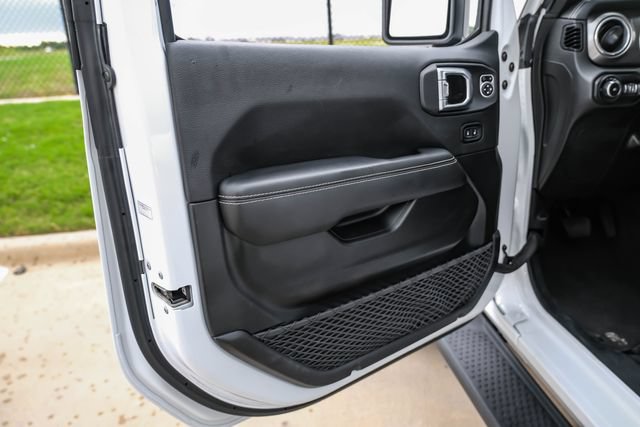 Used 2021 Jeep Wrangler Unlimited Sahara w/ Uconnect 4C Nav & Sound Group AWD/4WD image 42