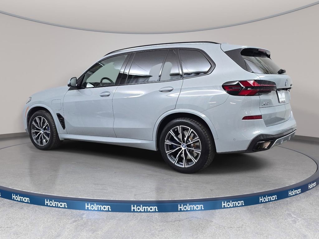 Used 2024 BMW X5 xDrive50e w/ M Sport Package image 8
