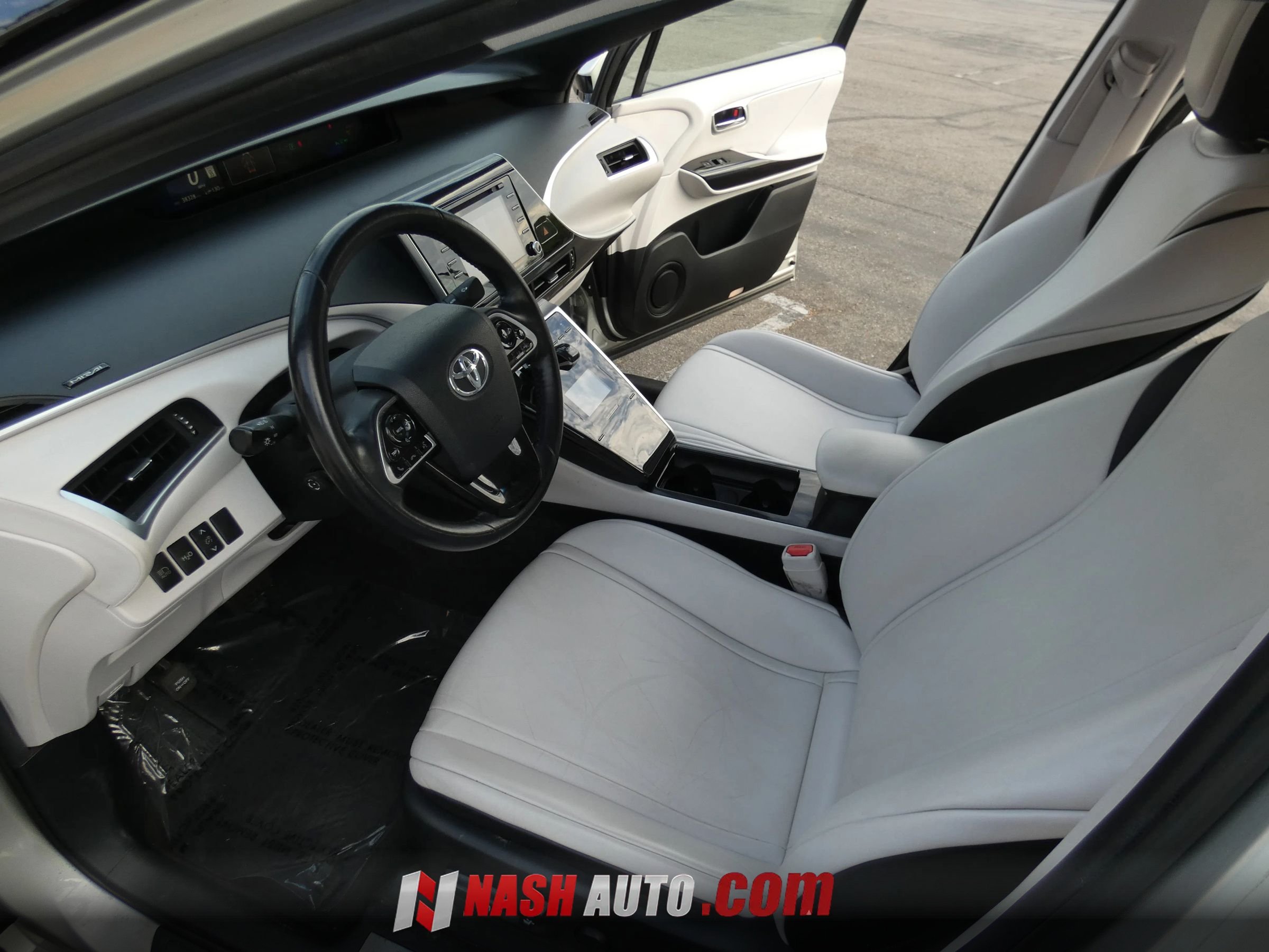 Used 2019 Toyota Mirai FWD image 44