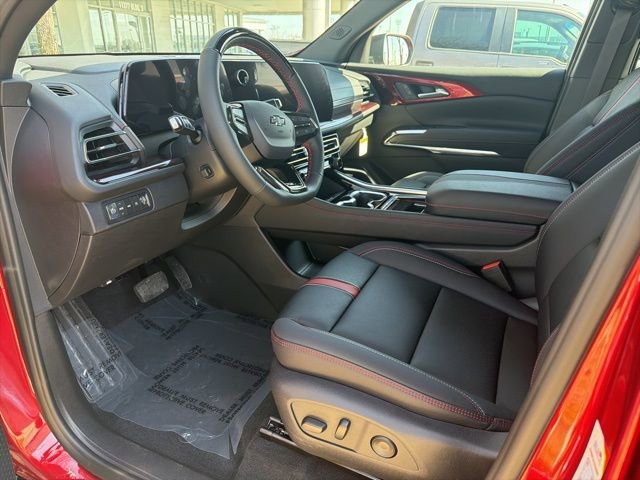New 2026 Chevrolet Traverse RS w/ LPO, Floor Liner Package AWD/4WD image 17