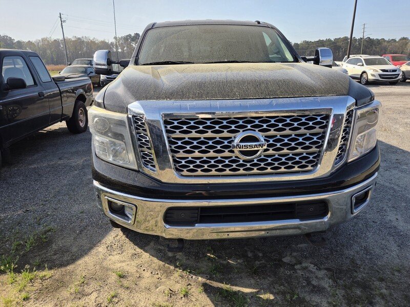 Used 2016 Nissan Titan XD AWD/4WD image 4