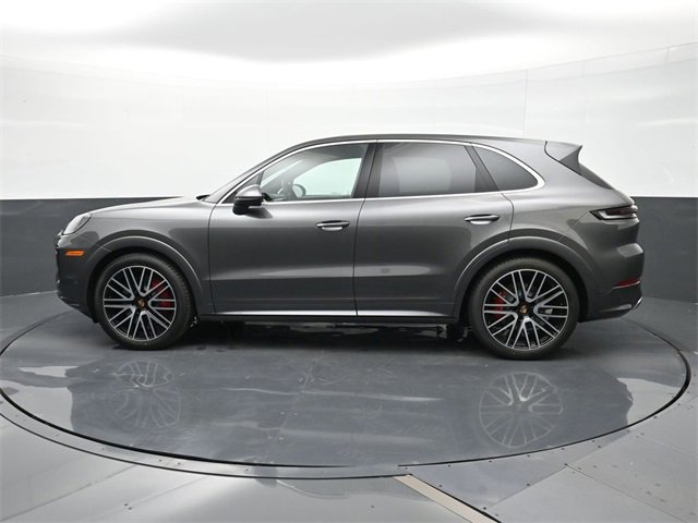 New 2026 Porsche Cayenne S image 2