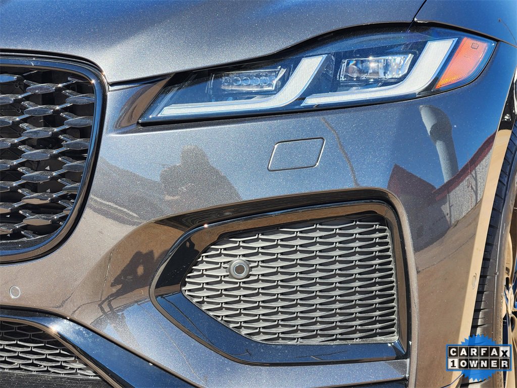 Used 2026 Jaguar F-PACE R-Dynamic S image 9