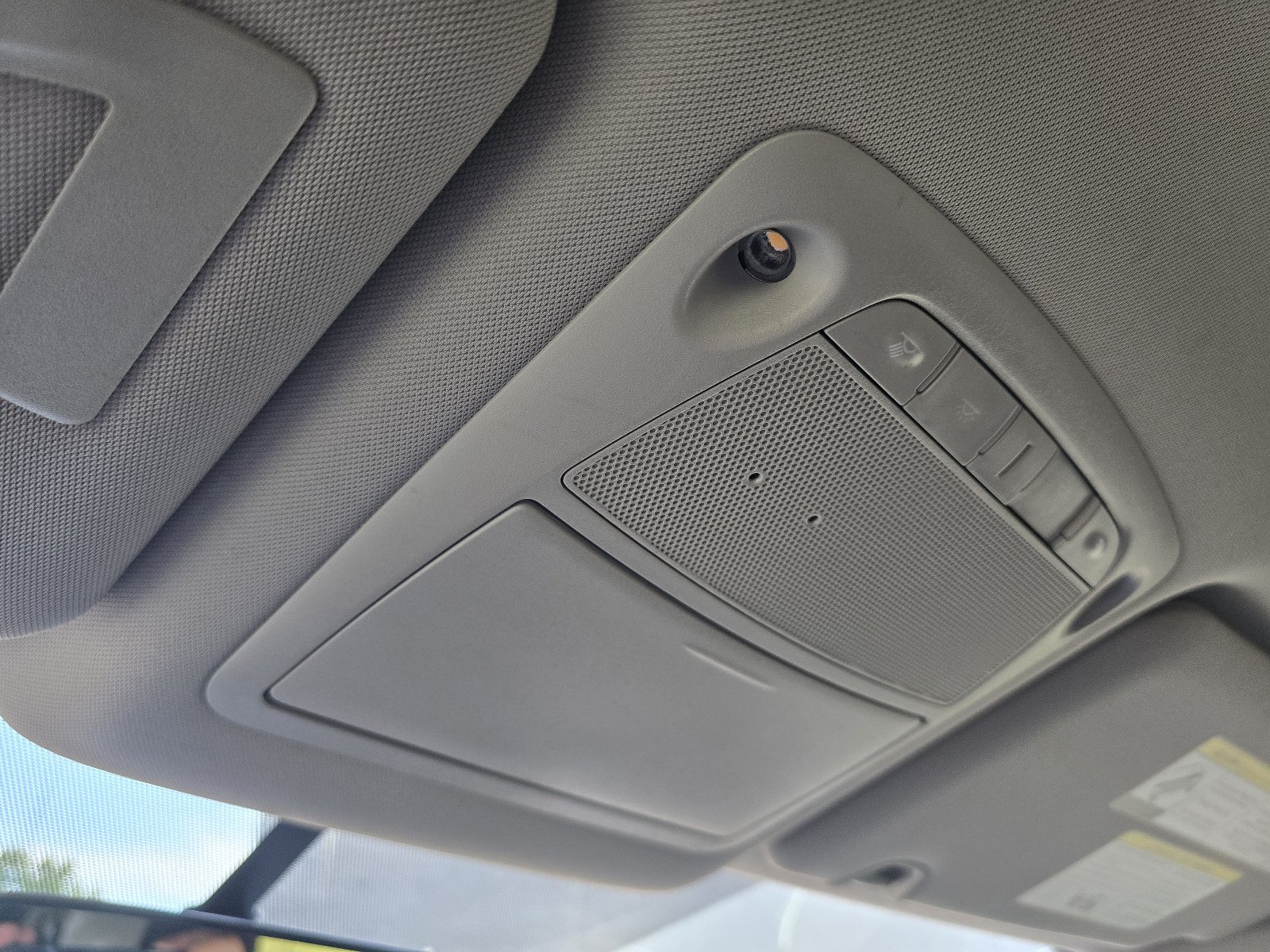 Used 2018 Nissan Rogue SV FWD image 24
