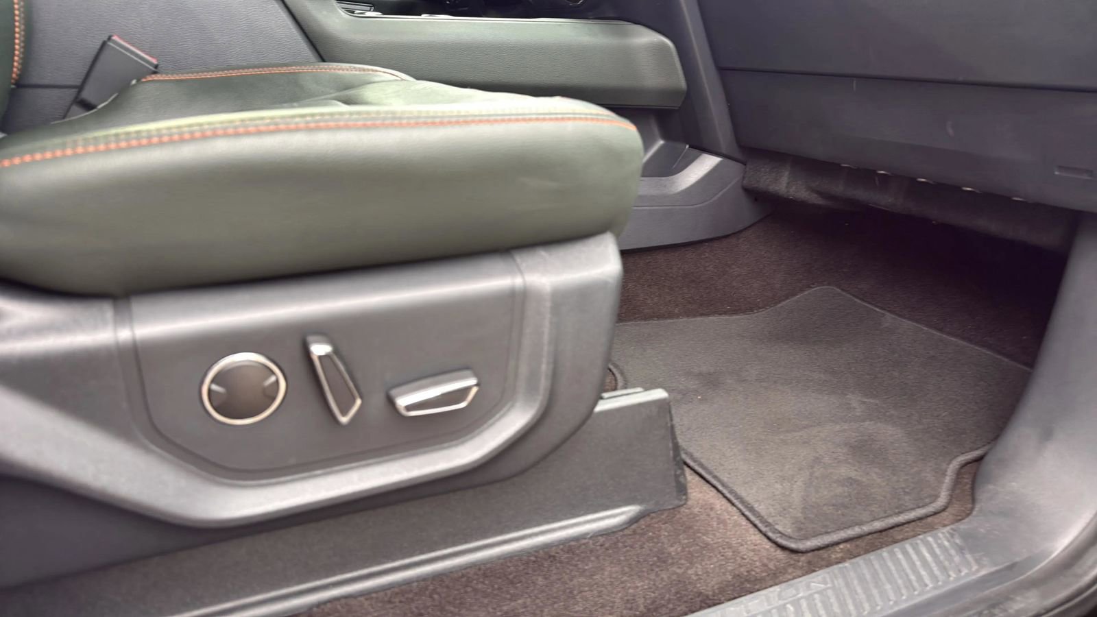 Used 2022 Ford Expedition Timberline AWD/4WD image 15