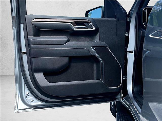 Used 2025 Chevrolet Silverado 1500 LT RWD image 18