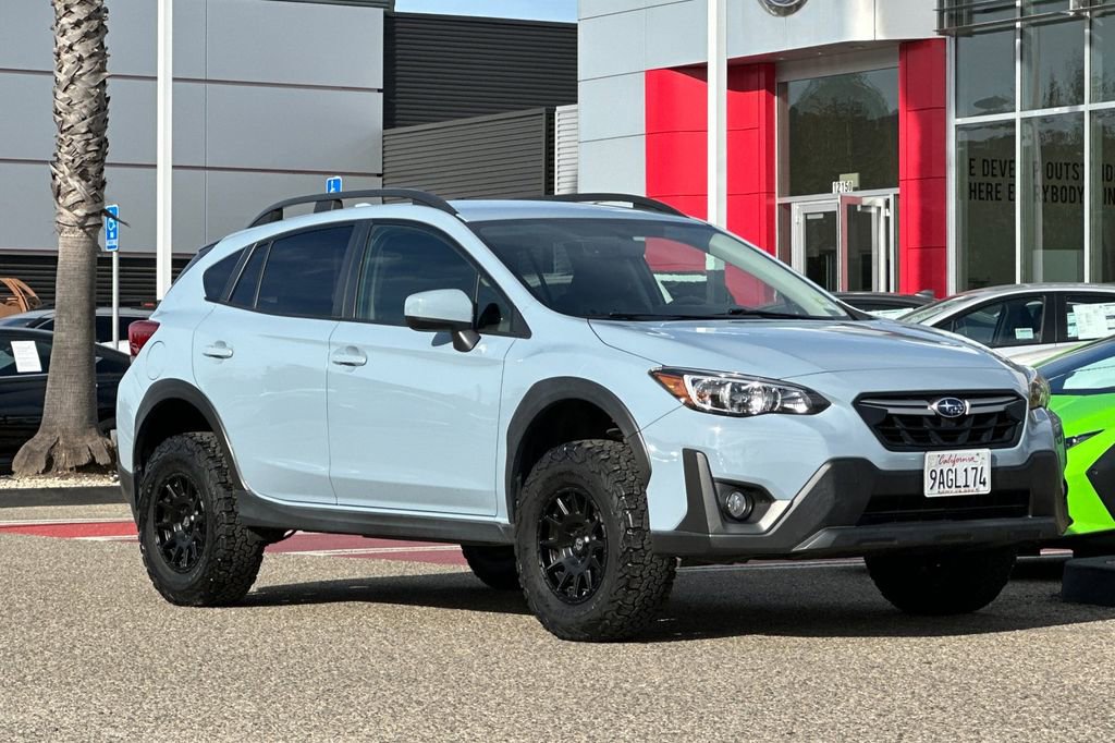 Used 2022 Subaru Crosstrek 2.0i Premium image 2