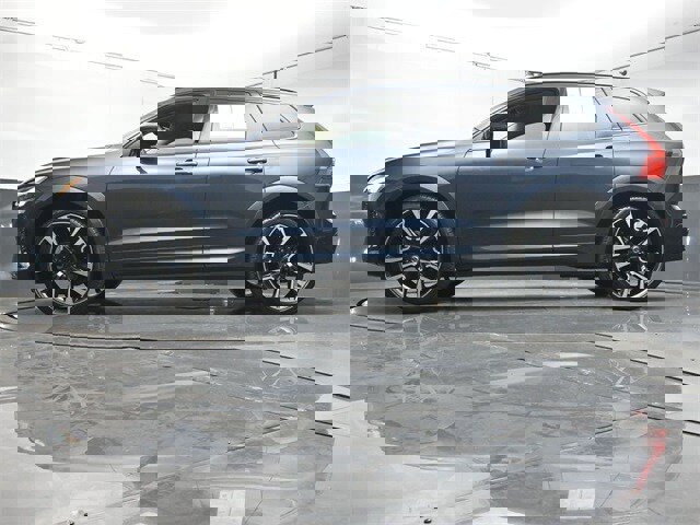 Certified 2023 Volvo XC60 B5 Ultimate image 37