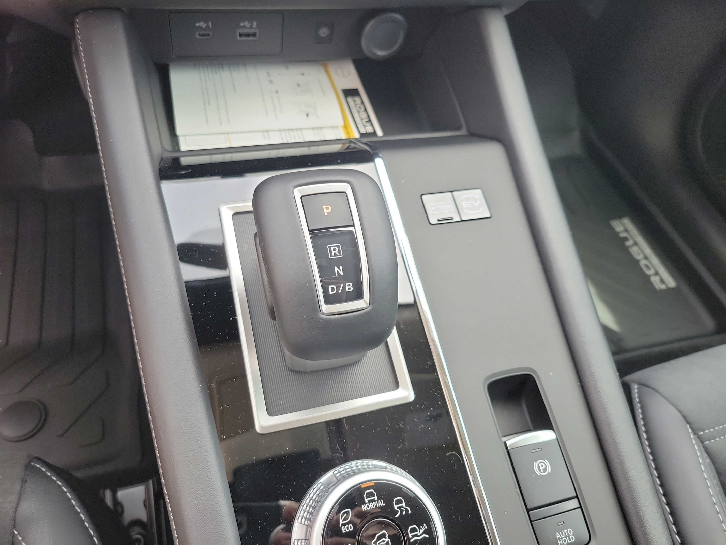 New 2026 Nissan Rogue SL AWD/4WD image 30