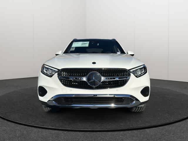 Used 2026 Mercedes-Benz GLC 300 4MATIC image 2