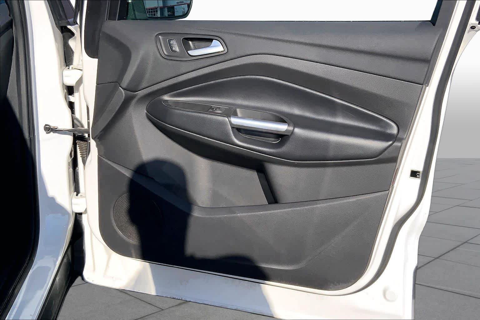Used 2019 Ford Escape Titanium FWD image 23