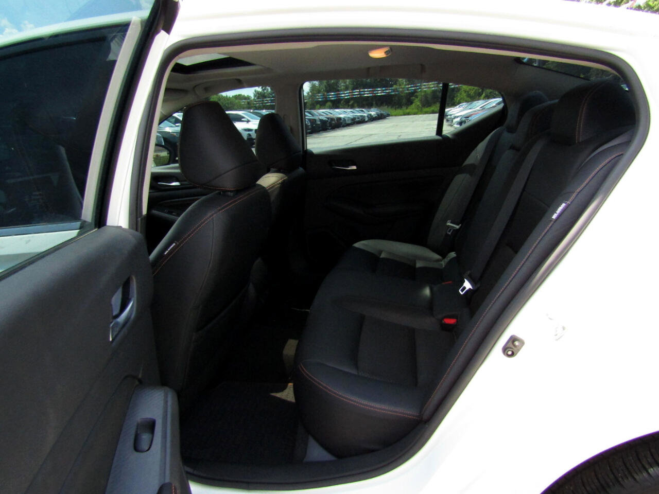 Used 2021 Nissan Altima 2.5 SR w/ SR Premium Package image 21